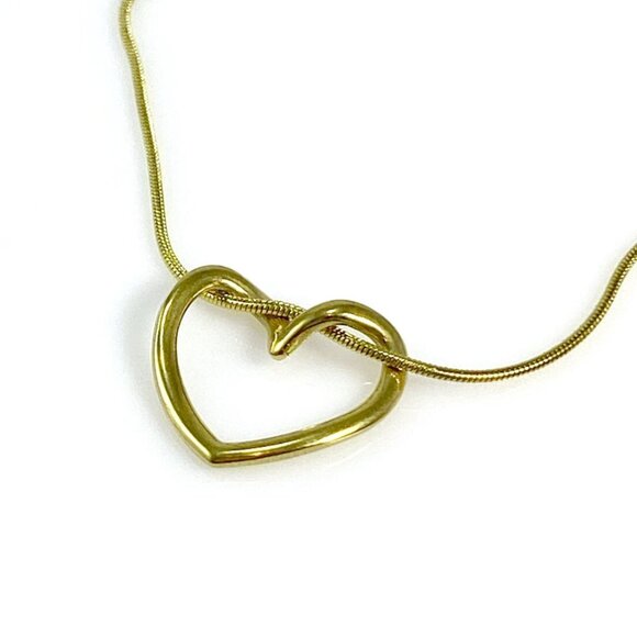 Curled Heart Snake Chain Necklace - Picture 2 of 7